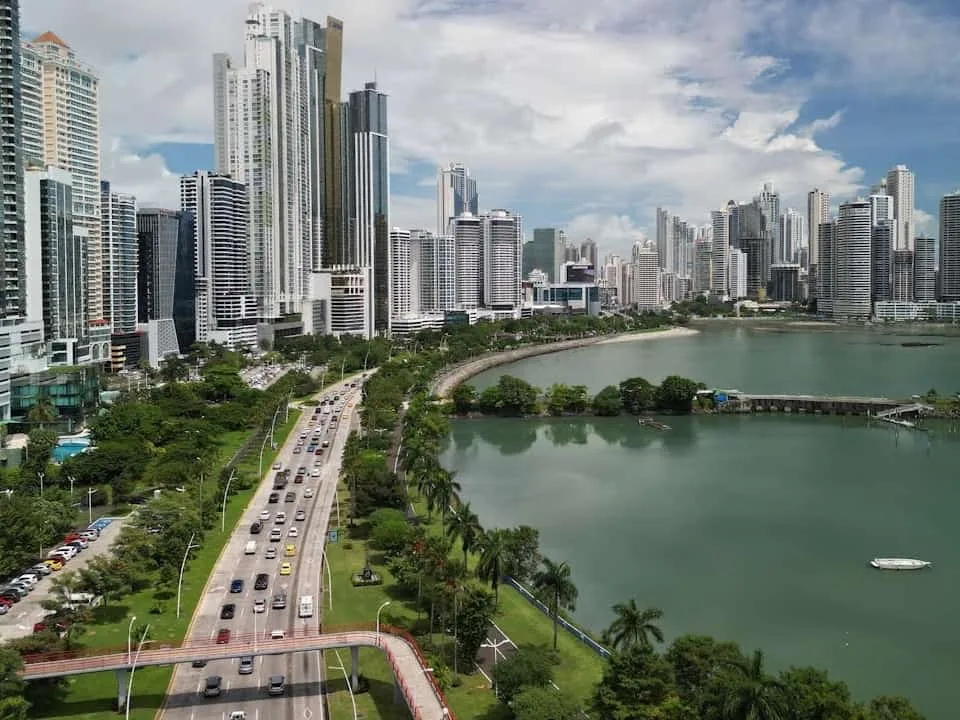 Cinta Costera y bahía de Panamá
